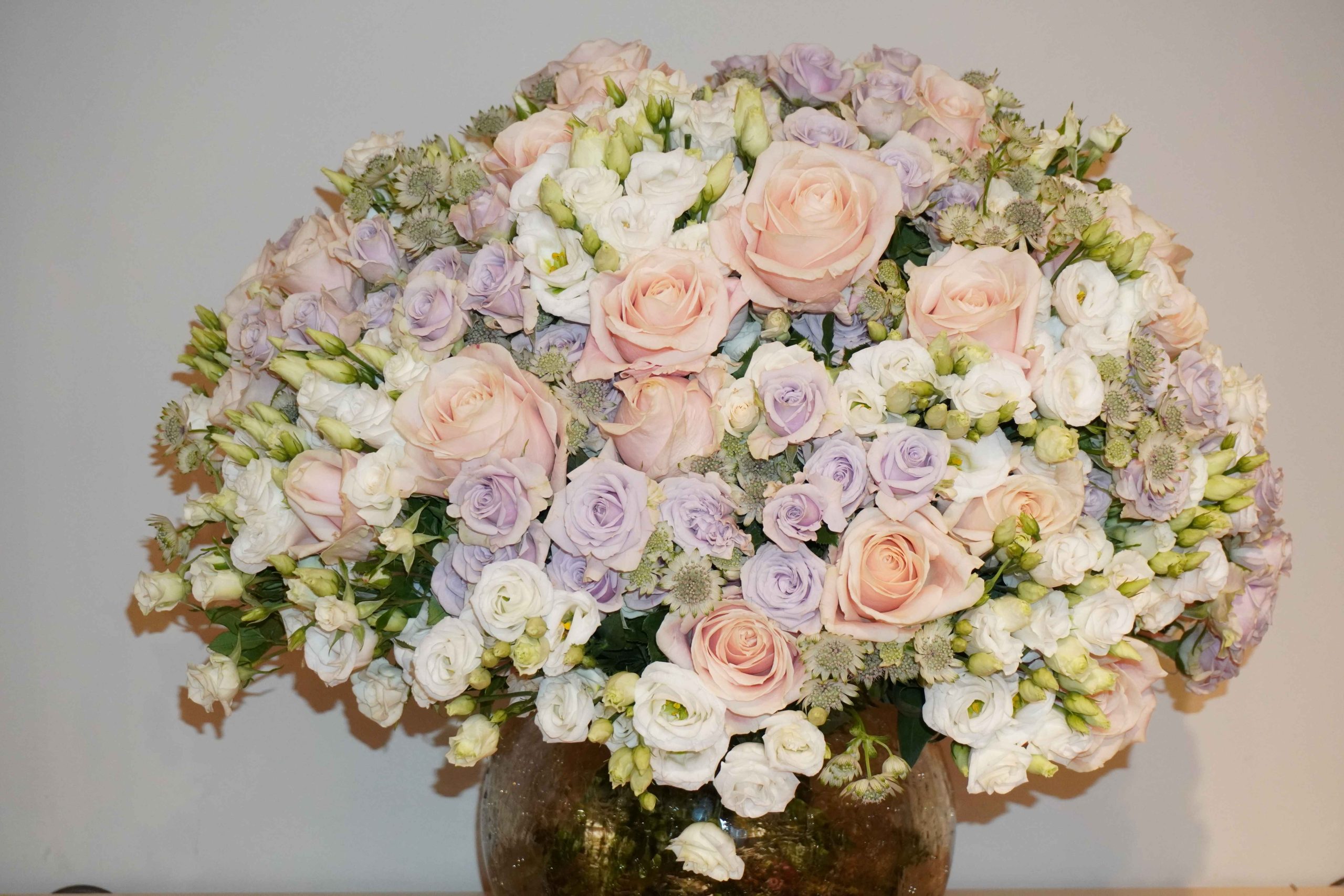 The Rochet Bouquet-luxurious Rose Bouquet - Image 2