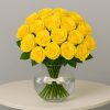 36 Yellow Roses Bouquet London in glass vase – Bernard Rochet