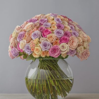 Pastel Majesty 160 pastel roses in glass vase, luxury bouquet London